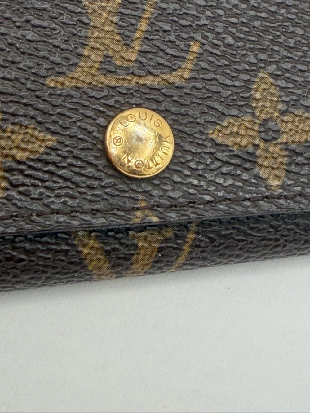 Authentic Louis Vuitton 4 Key Holder